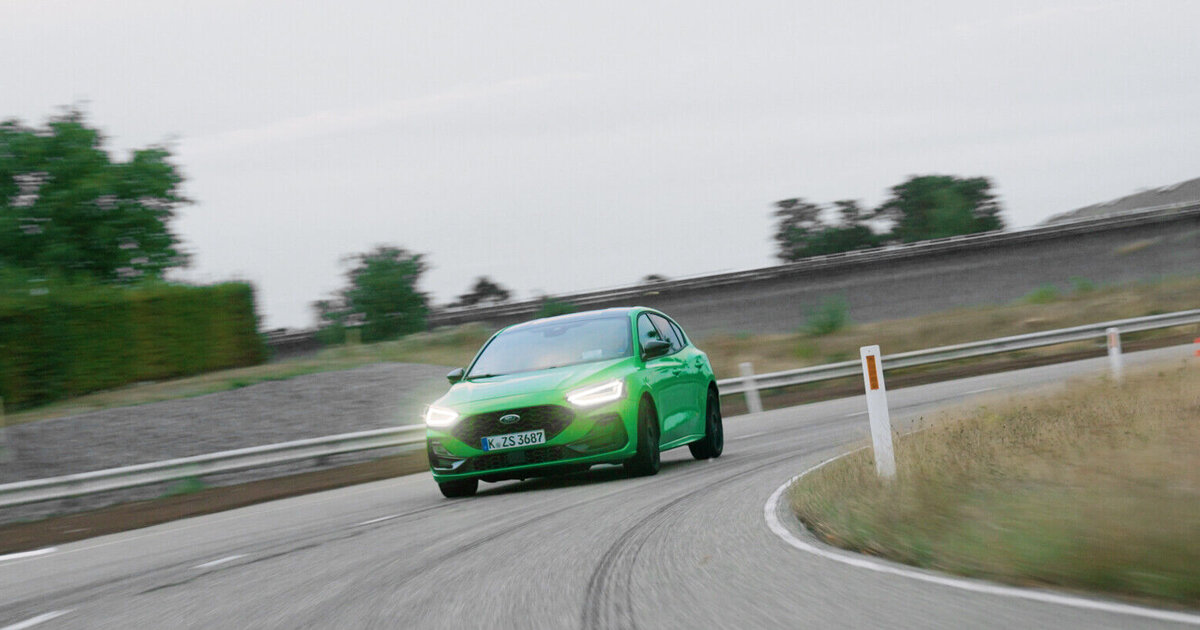 Ford Takes Focus ST Driving To The Next Level With Adjustable Track ...